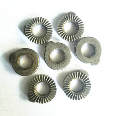 如何為零件制品選擇合適的加工工藝 粉末冶金與金屬制品加工的對(duì)比分析